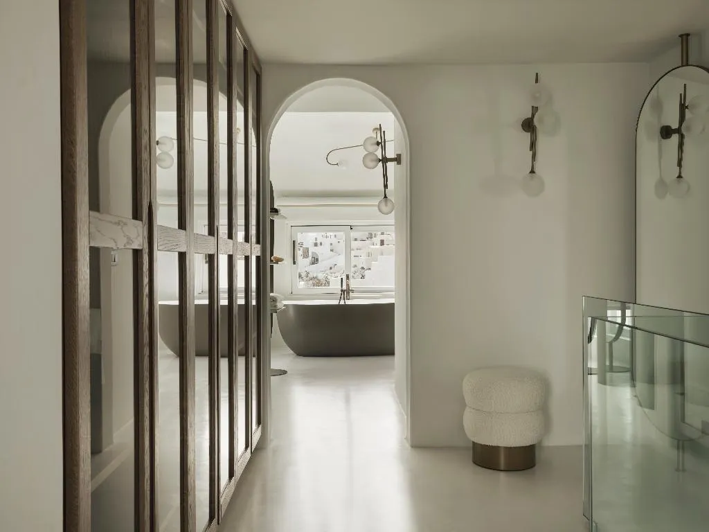 SUITE CAPACITY 2 Room, Andronis Boutique, Santorini