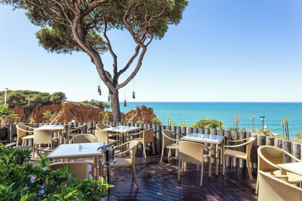 Restaurant, Pine Cliffs Residence, Algarve