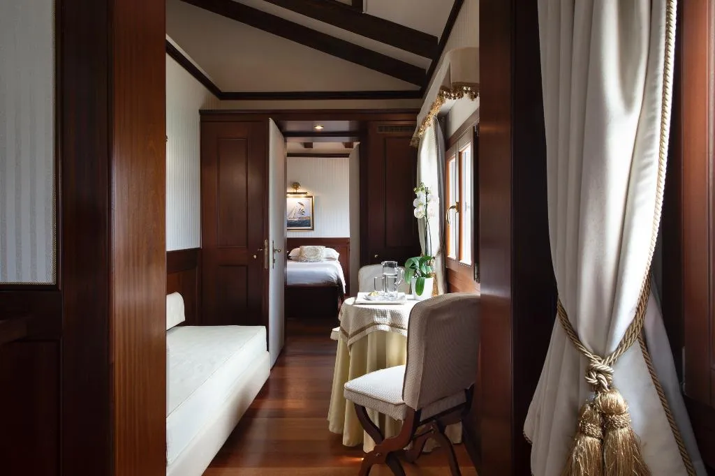 JUNIOR SUITE STANDARD Room, Bucintoro, Venice