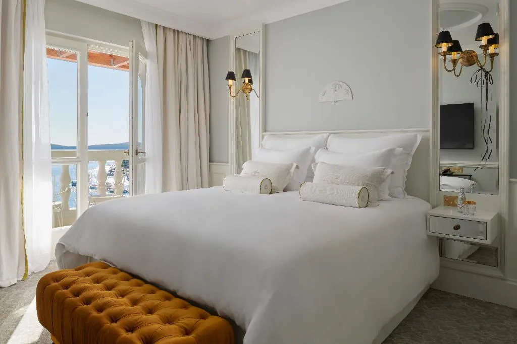 SUITE SEA VIEW WITH BALCONY Room, Palace Elisabeth Hvar Hotel, Split