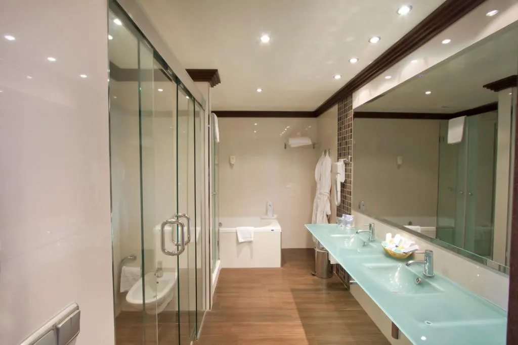 Double or Twin DELUXE Room, MS Amaragua, Costa Del Sol