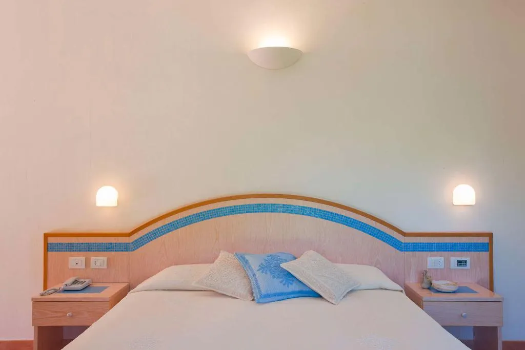 TRIPLE STANDARD Room, Centro Vacanze Isuledda, Olbia