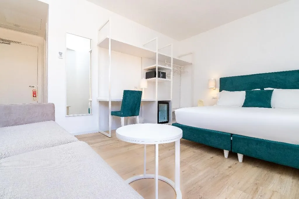 Double or Twin COMFORT Room, Hotel Isabella Sorrento, Naples
