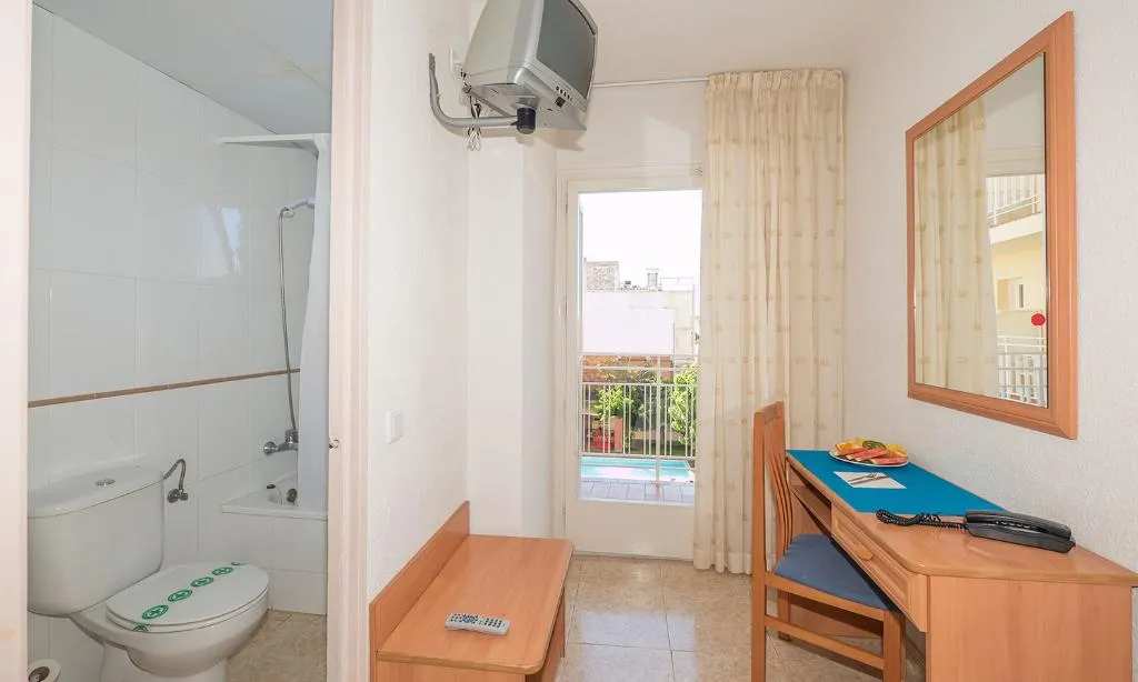SINGLE STANDARD Room, Checkin Pineda, Costa Brava