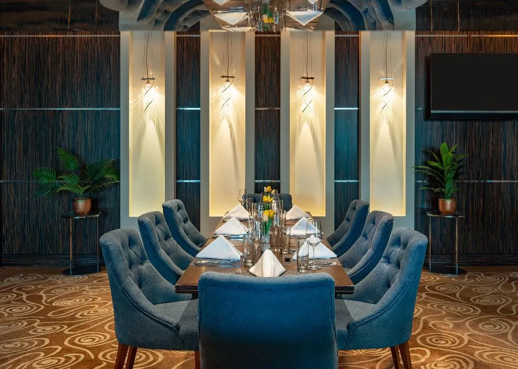 Restaurant, voco Bonnington Dubai, Dubai