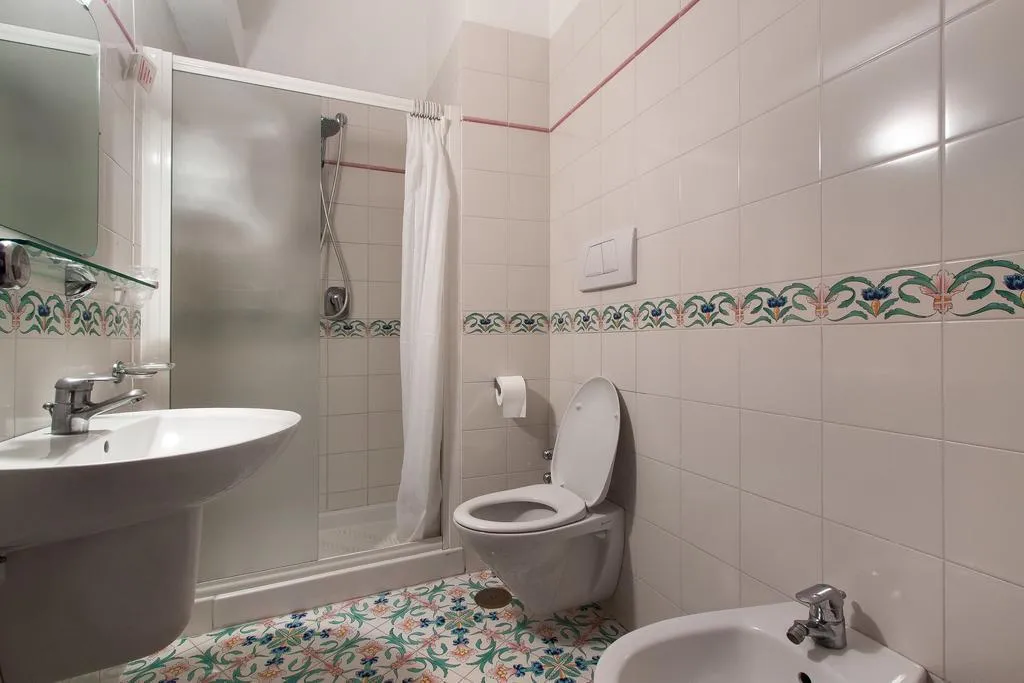 DOUBLE STANDARD Room, Hotel Metropole, Naples
