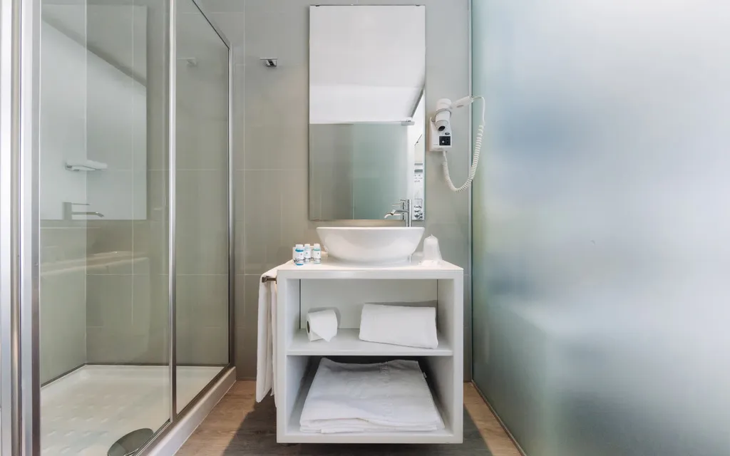 SINGLE SUPERIOR Room, Lisbon Sao Bento Hotel, Lisbon