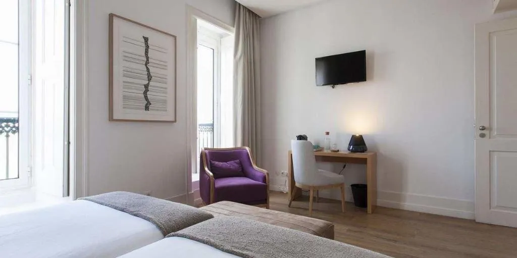 Room, Feels Like Home Chiado Prime Suites, Lisbon