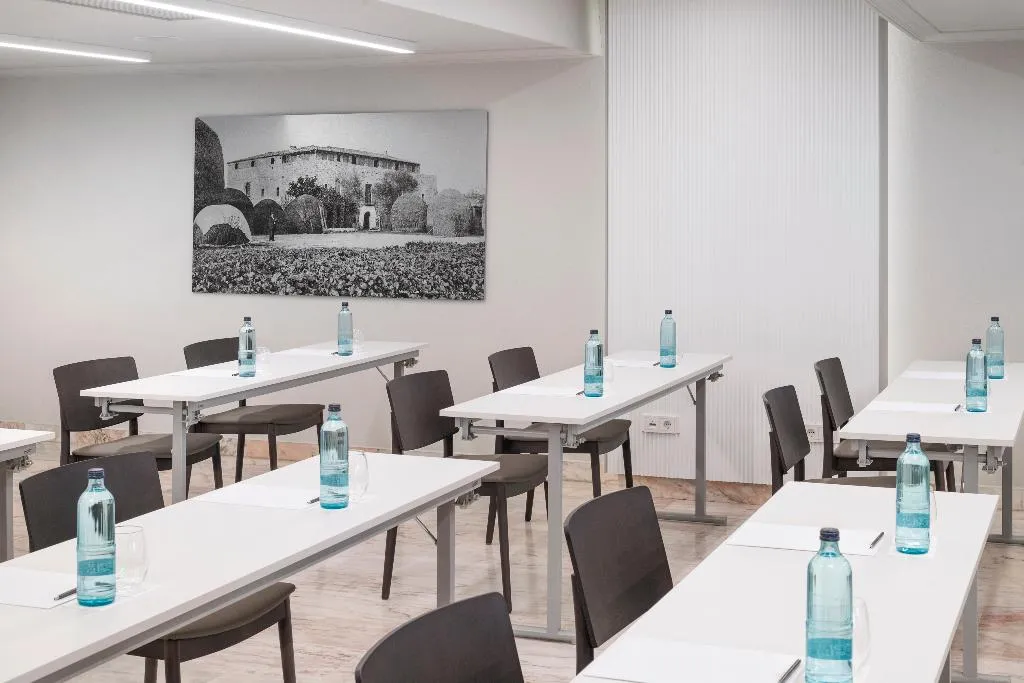 Conferences, Salles Hotel Ciutat del Prat Barcelona Airport, Barcelona