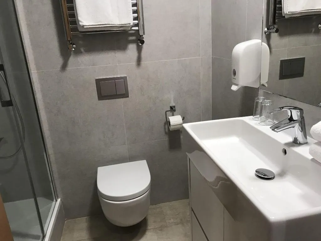 Room, Hostal Cervelo, Madrid