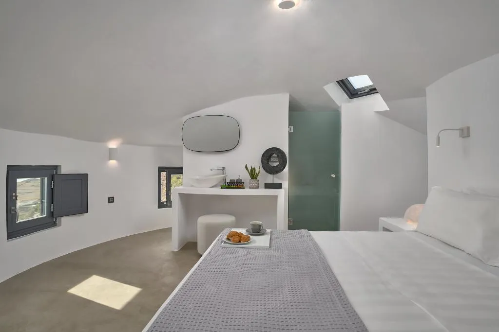 VILLA SUPERIOR Room, Topos Exclusive, Santorini