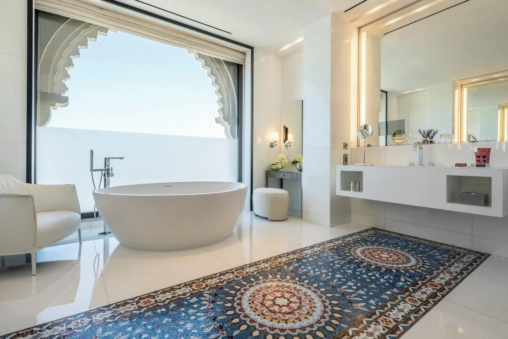 Room, Four Seasons Resort Dubai at Jumeirah Beach, Dubai
