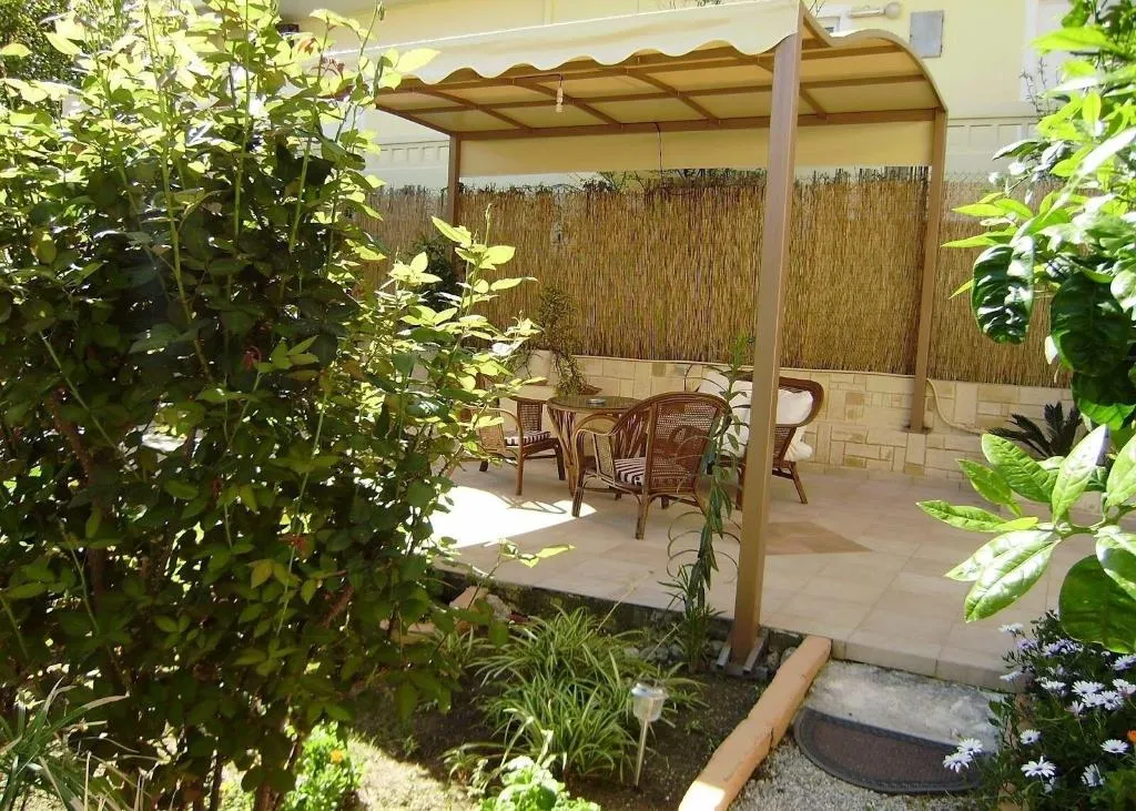 Terrace, Hostel Stylianos Kissamos, Crete