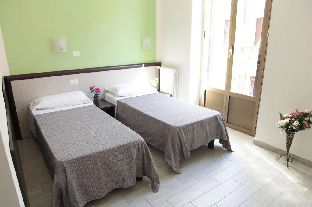 Room, Poma, Milan