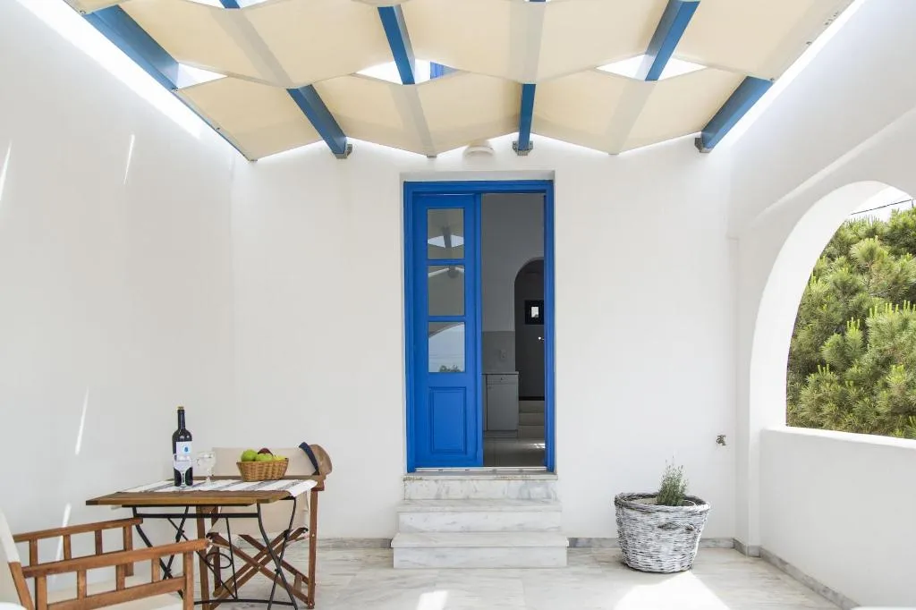 Room, Cultural House, Santorini