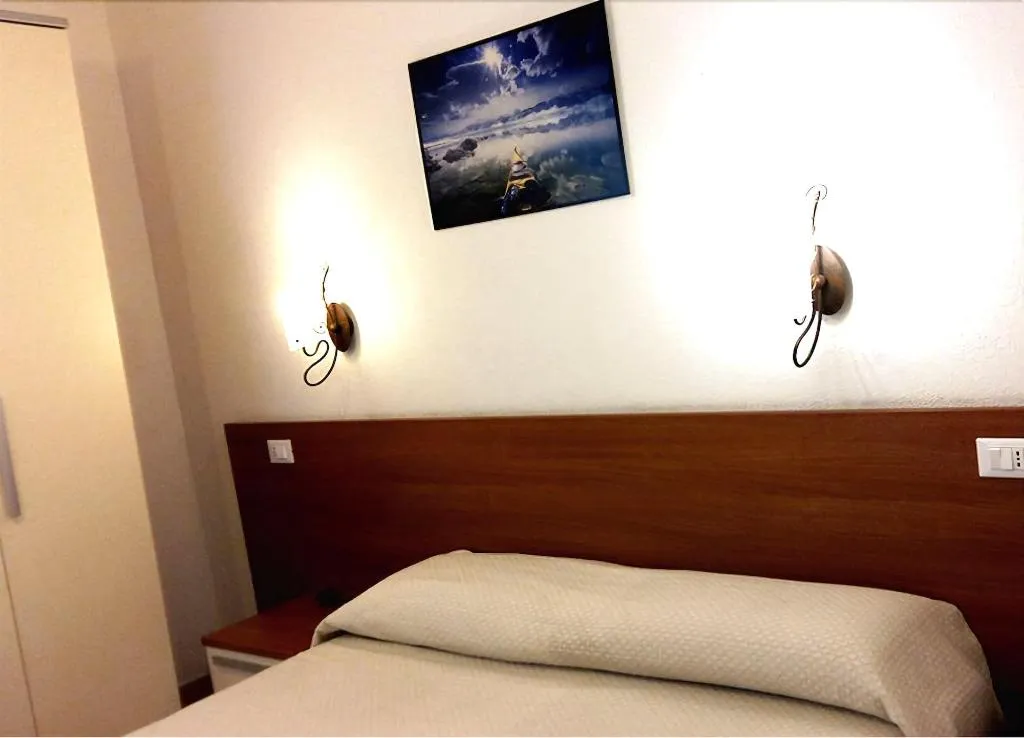 Room, Il Nespolo Fiorito, Olbia