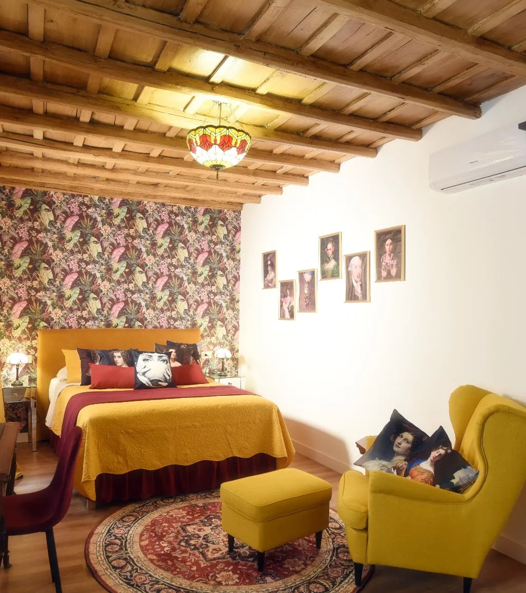 DOUBLE DELUXE ONE BED Room, Guest House Ventisei Scalini A Trastevere, Rome