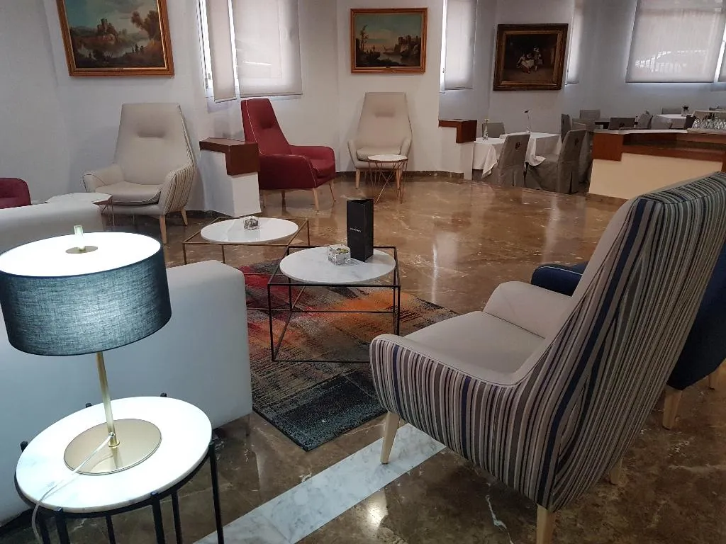 Lobby, Pasarela, Seville