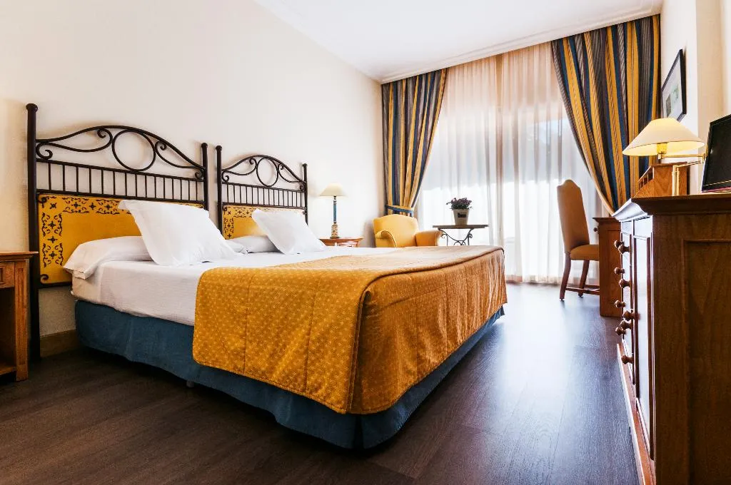 Double or Twin STANDARD Room, Hotel Alicante Golf, Costa Blanca