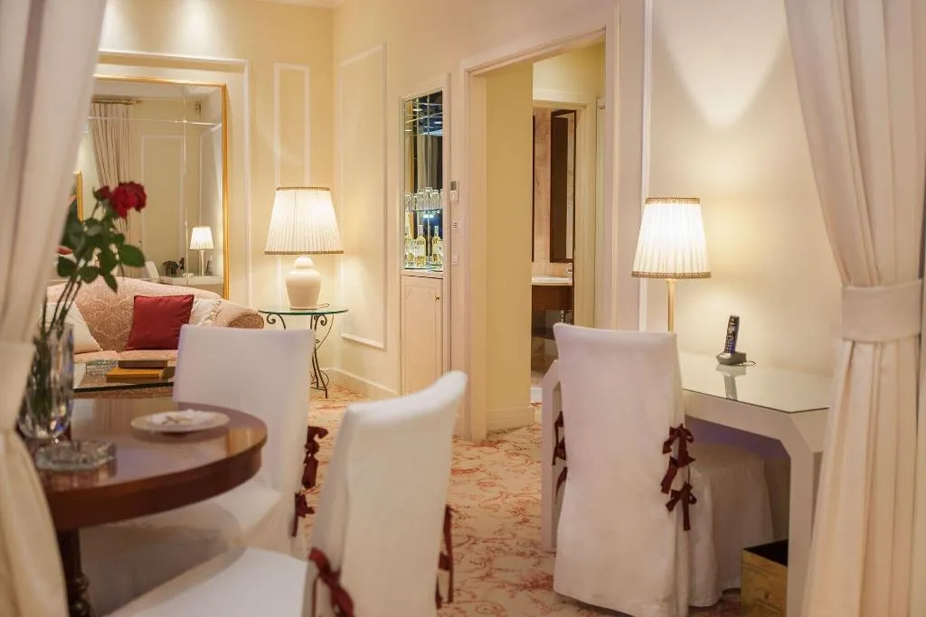 Room, Grande Albergo Delle Rose, Rhodes