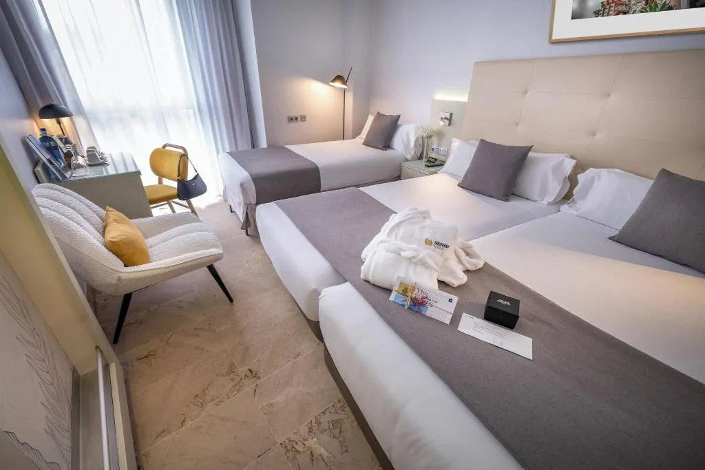 TRIPLE COMFORT Room, Serhs del Port, Barcelona