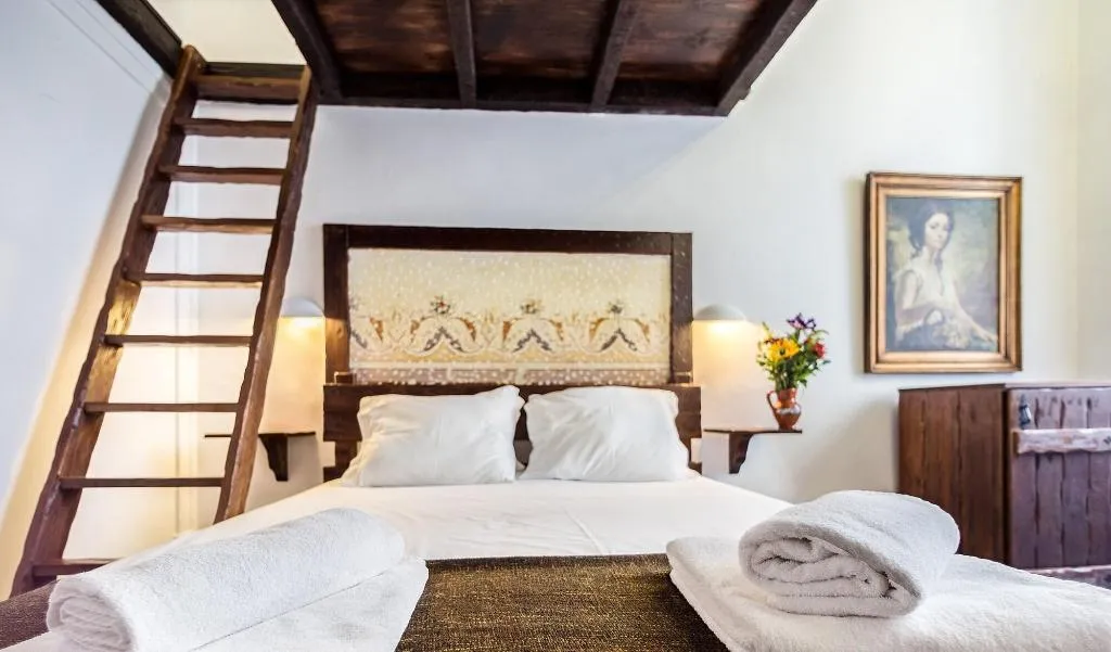 Room, Casinha Dos Sapateiros, Lisbon