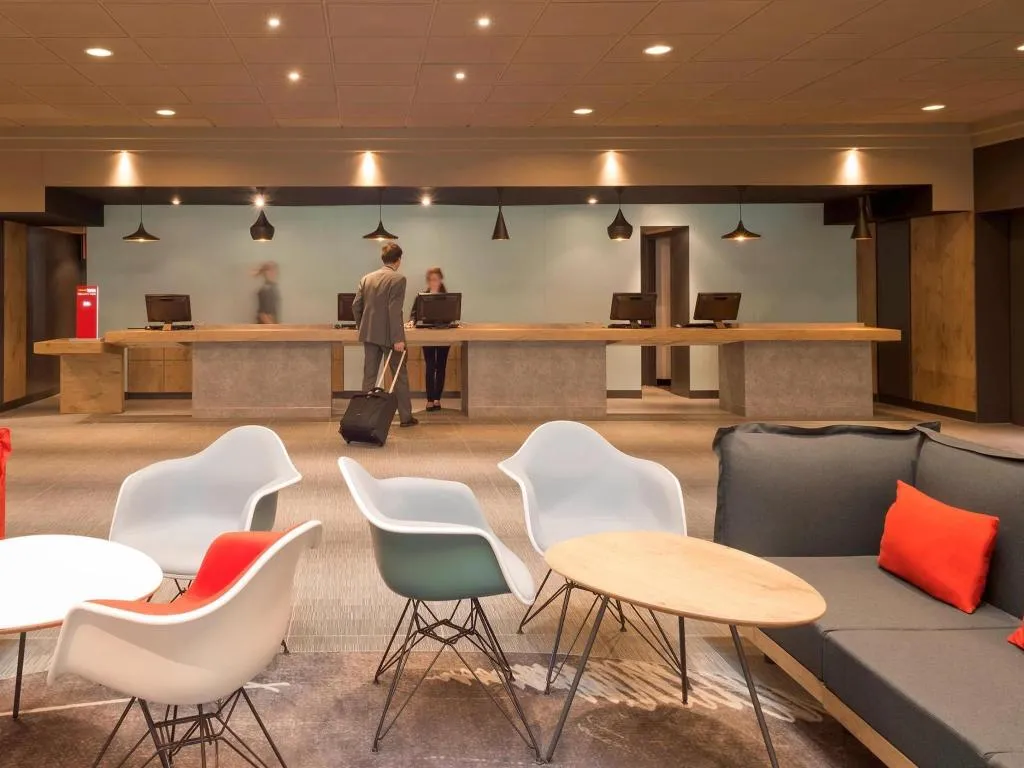 Lobby, Ibis Milano Centro, Milan