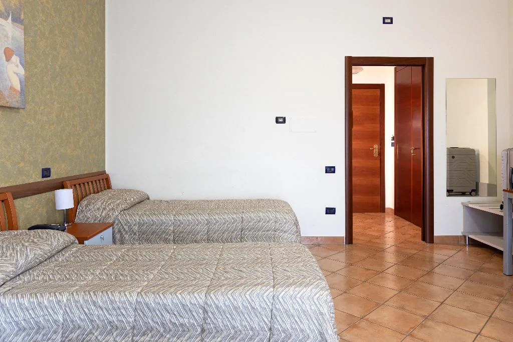 TRIPLE SUPERIOR Room, Azzurro Hotel Residence, Rome
