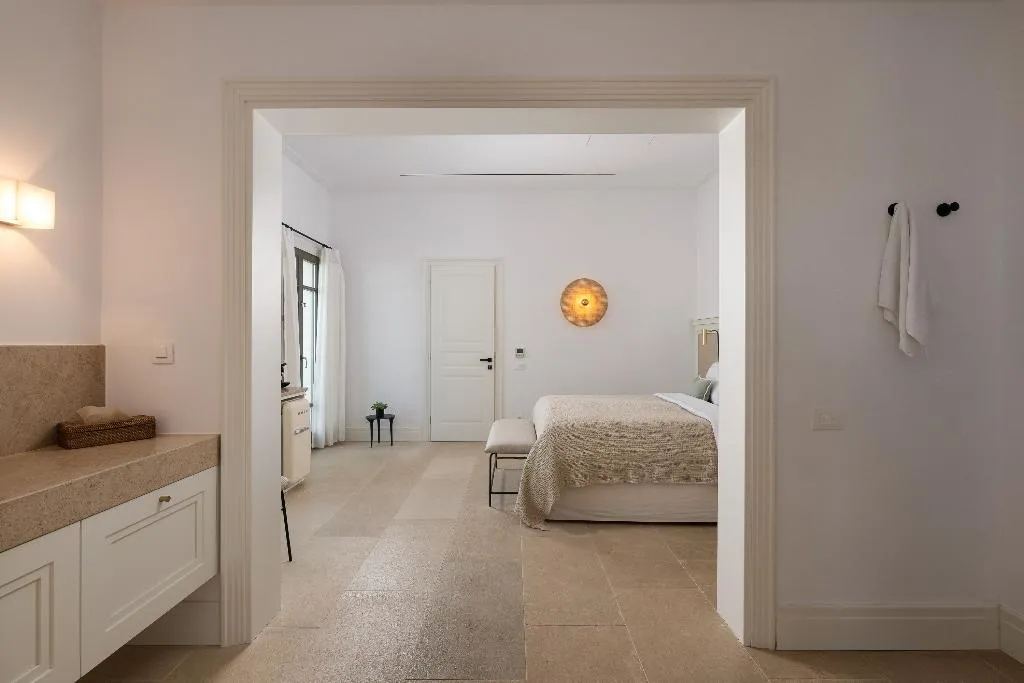 SUITE WITH JACUZZI Room, Bonzoe Suites & Villas, Mykonos