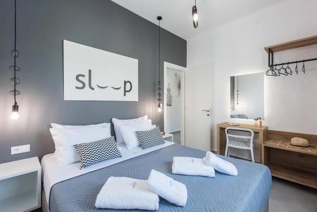Room, Ria, Crete