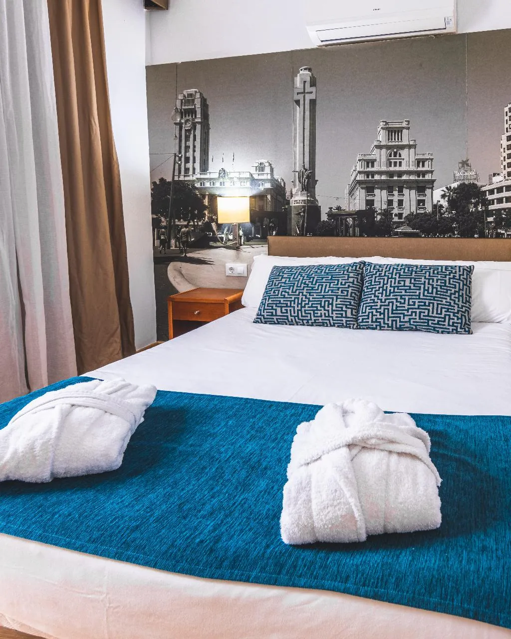 SINGLE STANDARD Room, Adonis Plaza, Tenerife