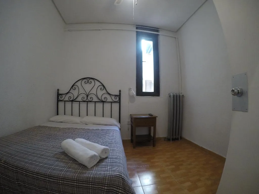 DOUBLE STANDARD Room, Hostal MYD Los Perales, Madrid