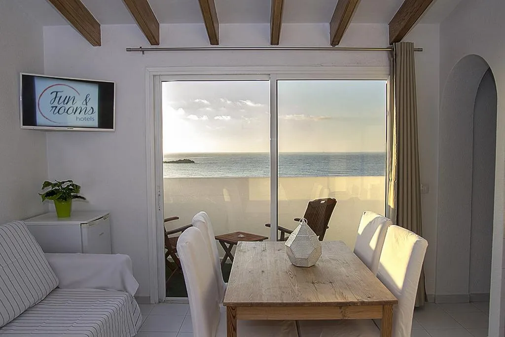 APARTMENT CAPACITY 4 Room, Fun Vistamar Ibiza, Ibiza