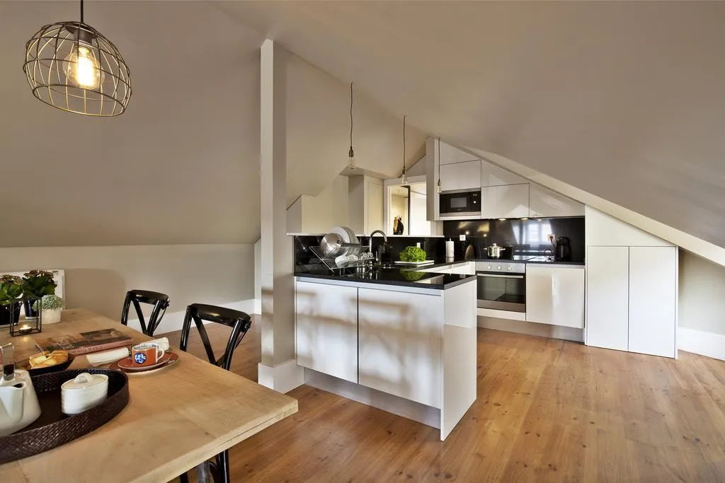 APARTMENT ONE BEDROOM Room, Lisbon Five Stars Apartments Bica 246, Lisbon
