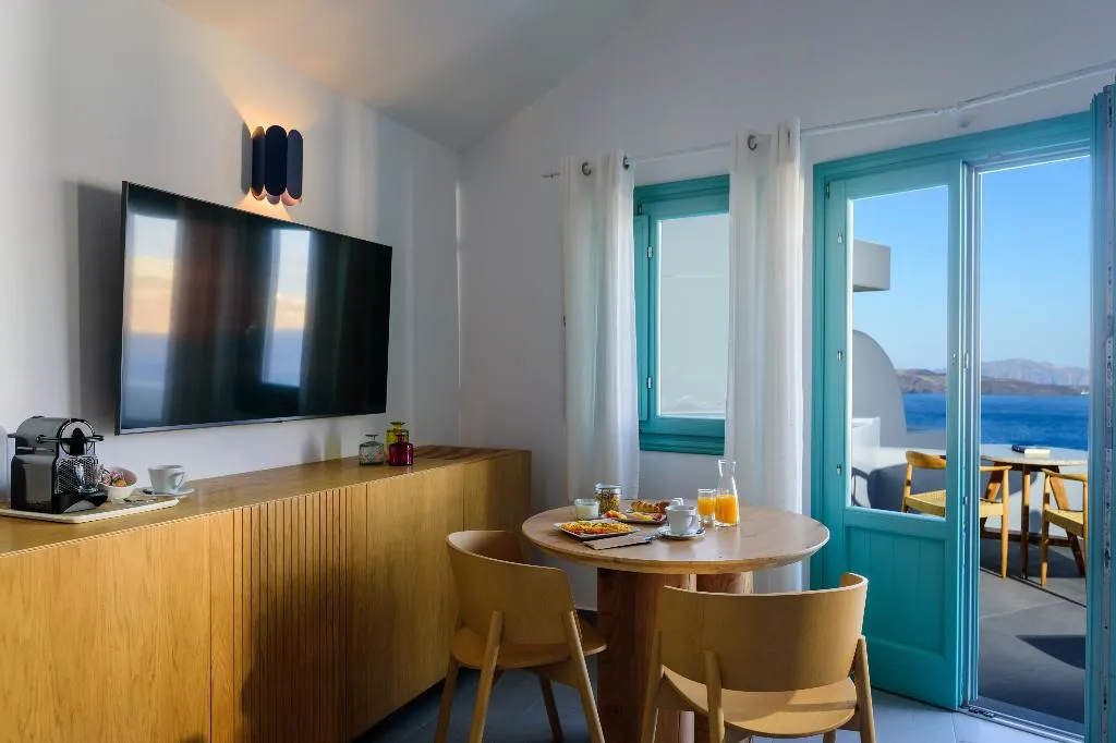 SUITE PREMIUM SEA VIEW Room, Neptune Luxury Spa Suites, Santorini