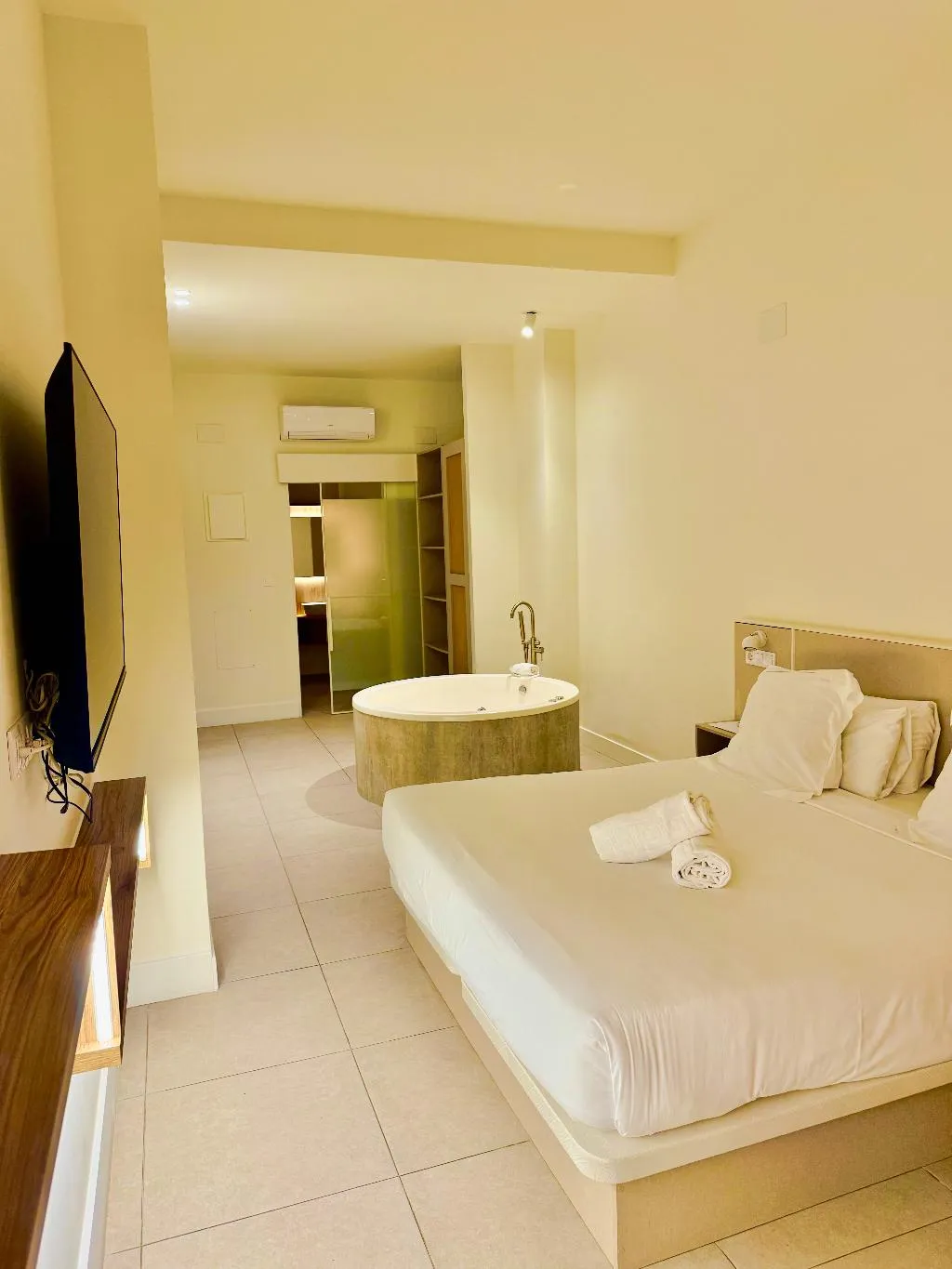 DOUBLE WITH AIR CONDITIONING Room, Velázquez, Costa Blanca