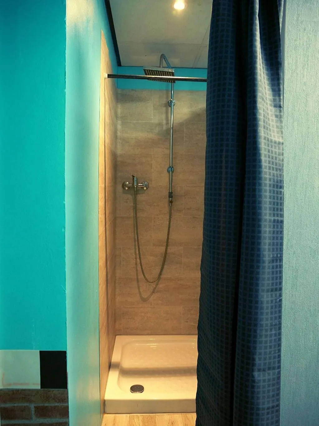 Room, Urban Hostel, Madrid