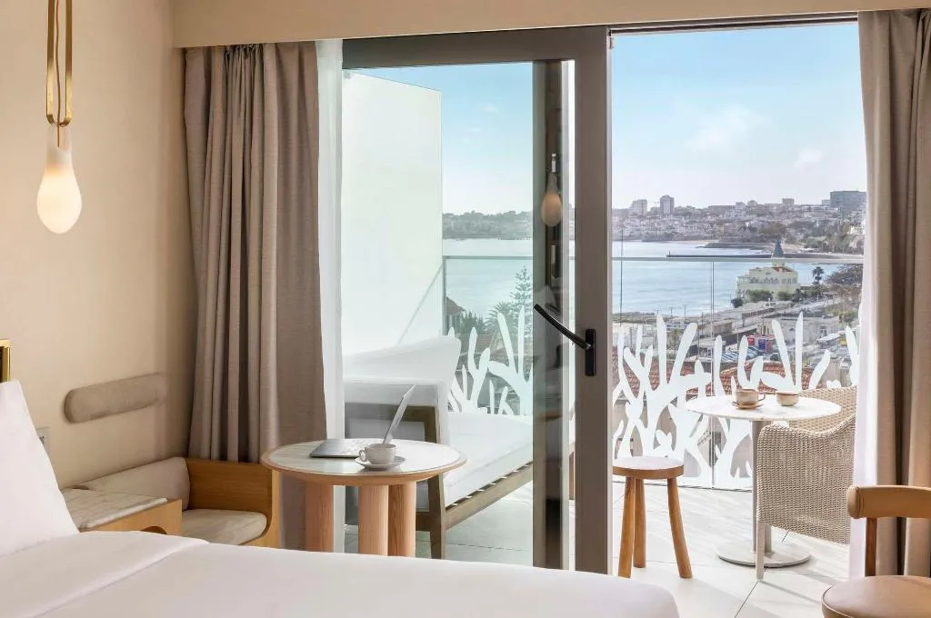 Room, Evolution Cascais-Estoril, Lisbon