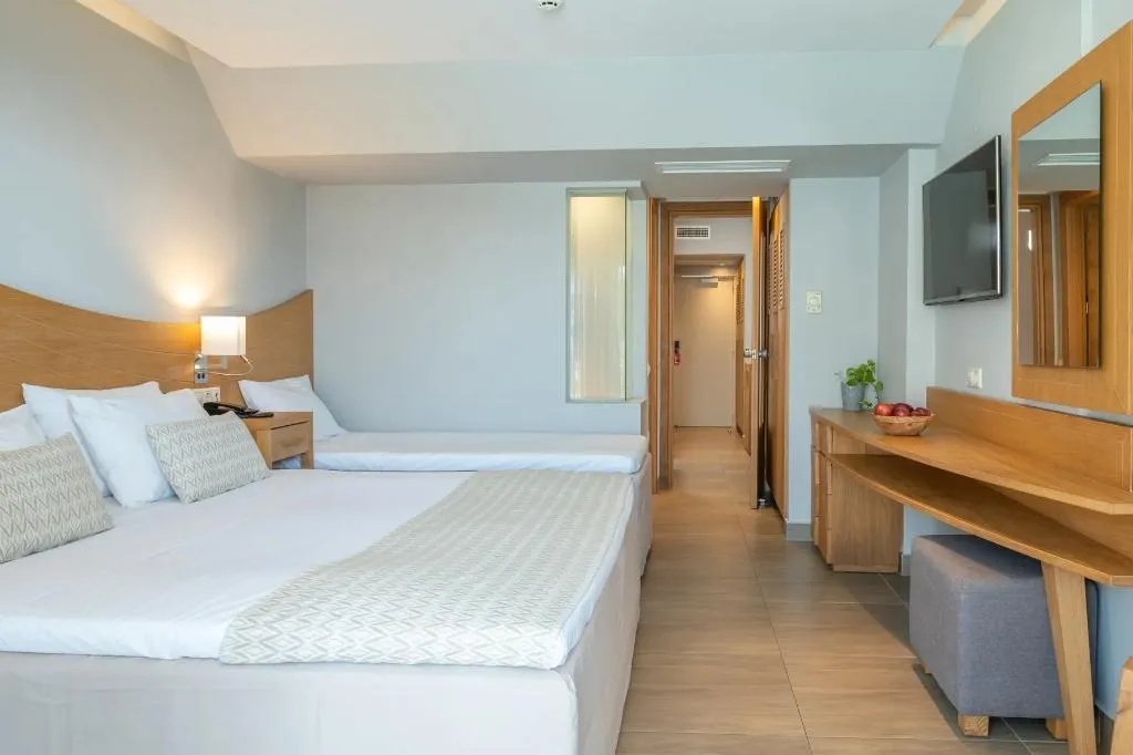SUITE SEA FRONT Room, Lyttos Beach, Crete