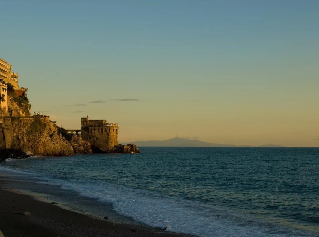 General view, La Casa delle Stelle, Naples