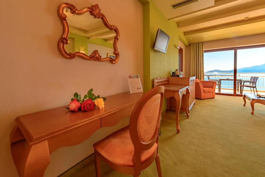 Room, Odyssey, Kefallinia