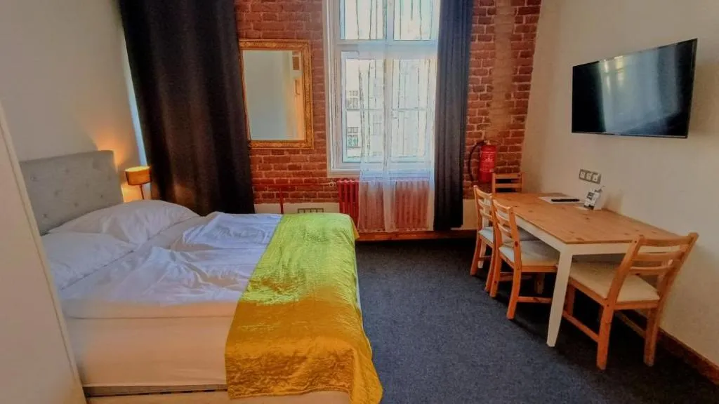 QUADRUPLE SUPERIOR Room, Hotel S42, Prague