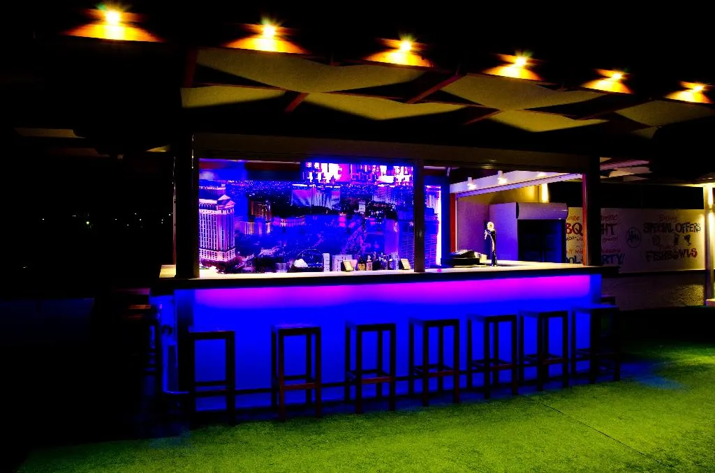 Bar, Yiannis Manos, Crete