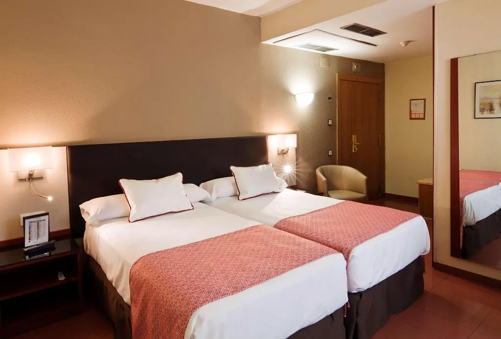 Room, Catalonia Hispalis, Seville