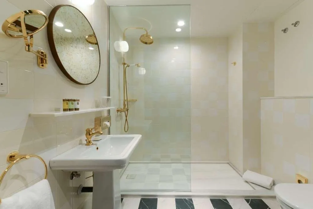 Room, Vincci The Mint, Madrid