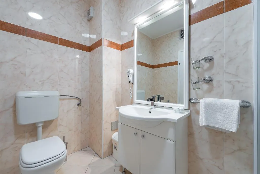 APARTMENT ONE BEDROOM ONE BATHROOM Room, Villa Lanterna, Dubrovnik