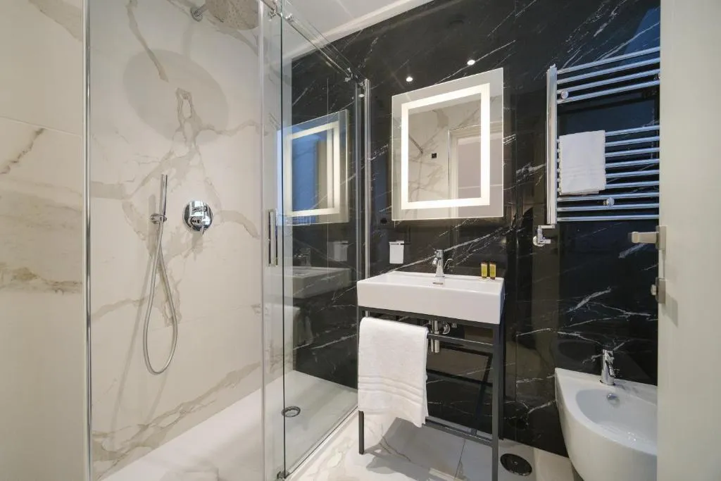 JUNIOR SUITE STANDARD Room, BH Hotel Roma, Rome