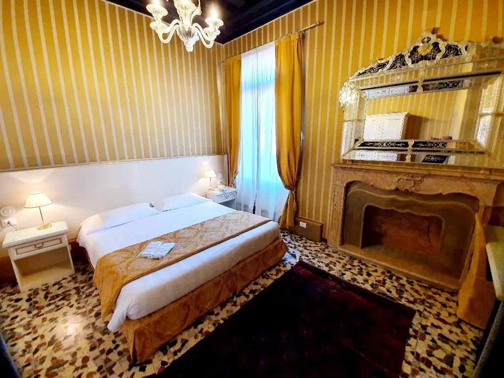 Double or Twin CLASSIC Room, Corte dei Greci, Venice
