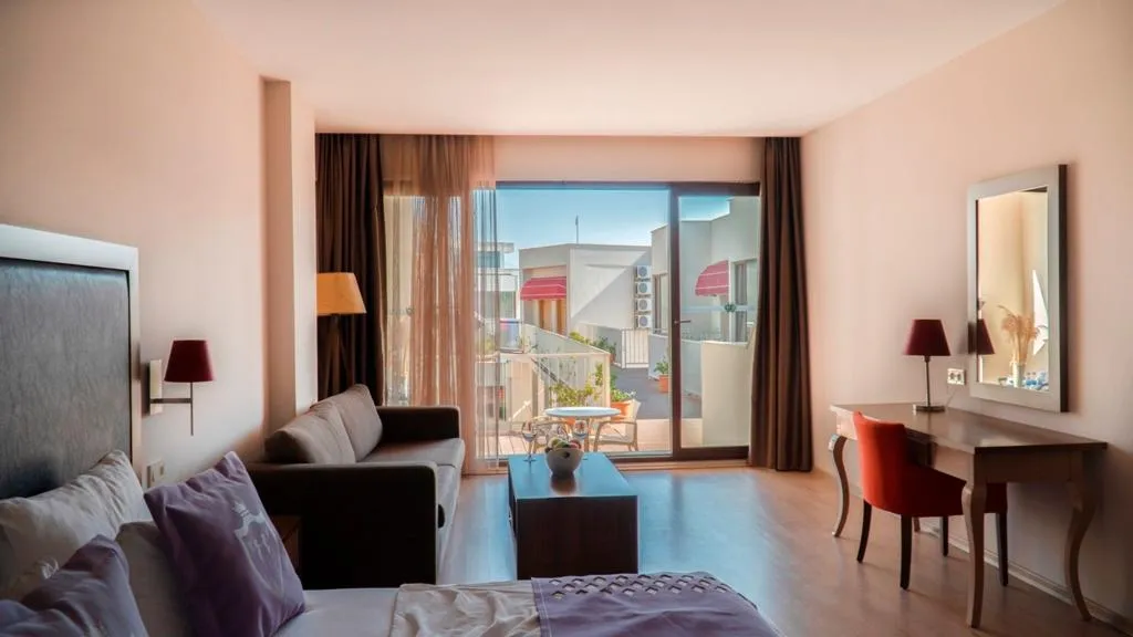 DOUBLE LAND VIEW Room, Ladies Beach Suite Hotel, Izmir