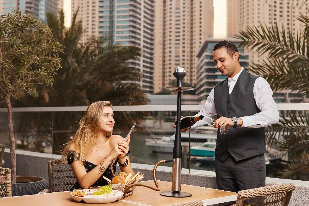 Restaurant, Crowne Plaza Dubai Marina, Dubai